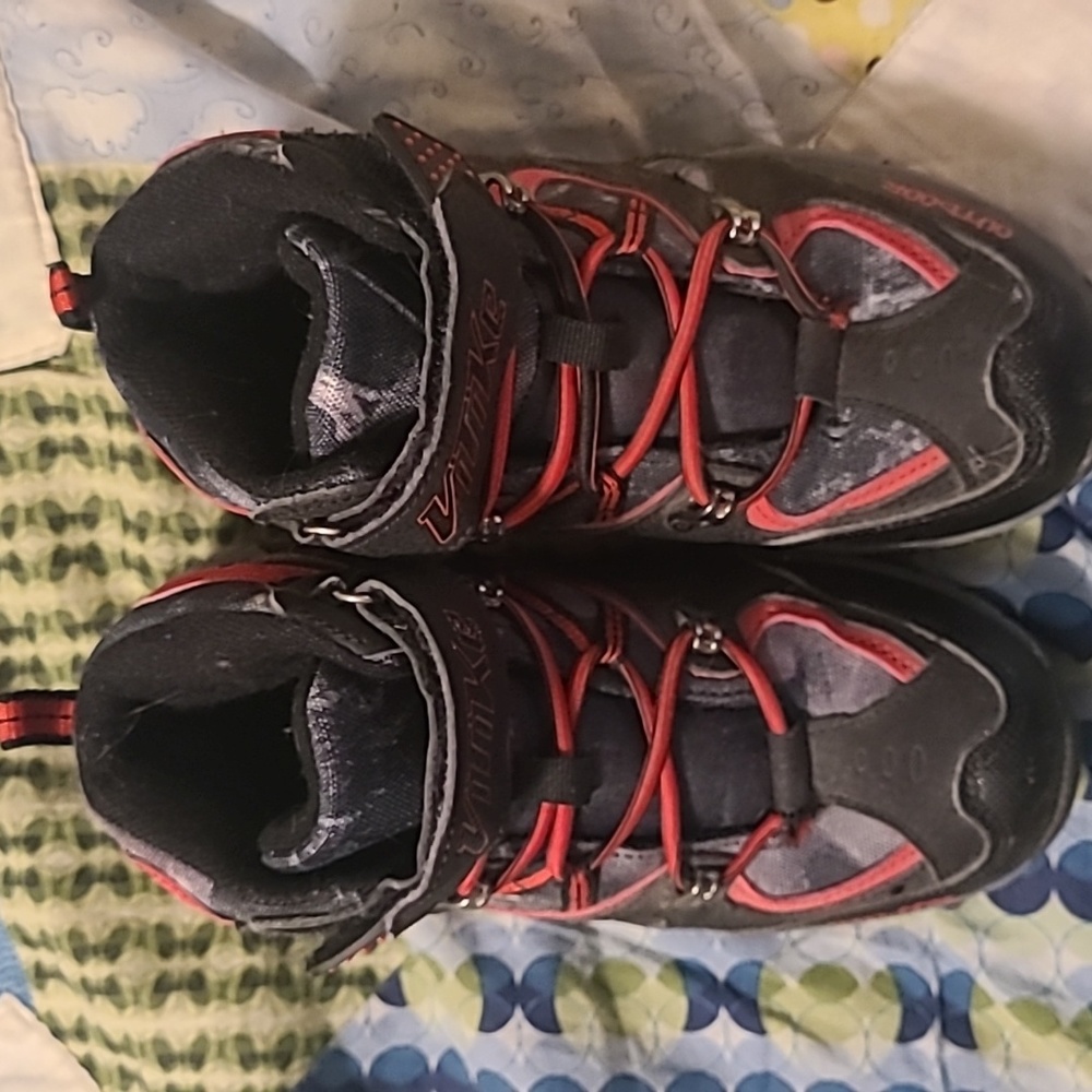 outdoor waterproof snow/ice boots with metal ice grippers size 2.5 boys